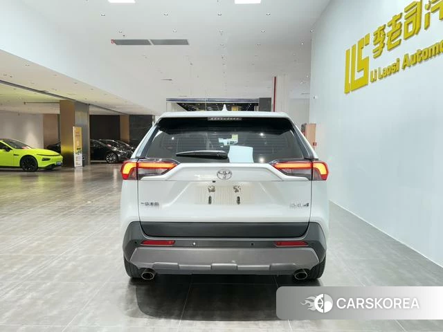 Toyota RAV4 Rongfang 2021 Белый из Китая, фото 4