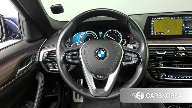BMW 5 Series (G30) 2018 Синий из Кореи, фото 4