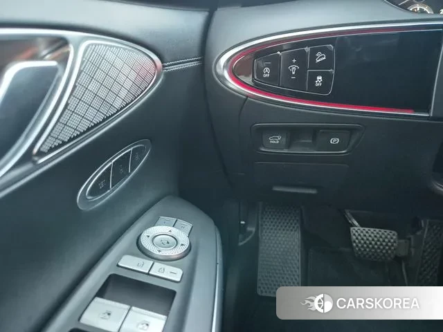 Genesis GV70 2021 Жемчужный цвет из Кореи, фото 4