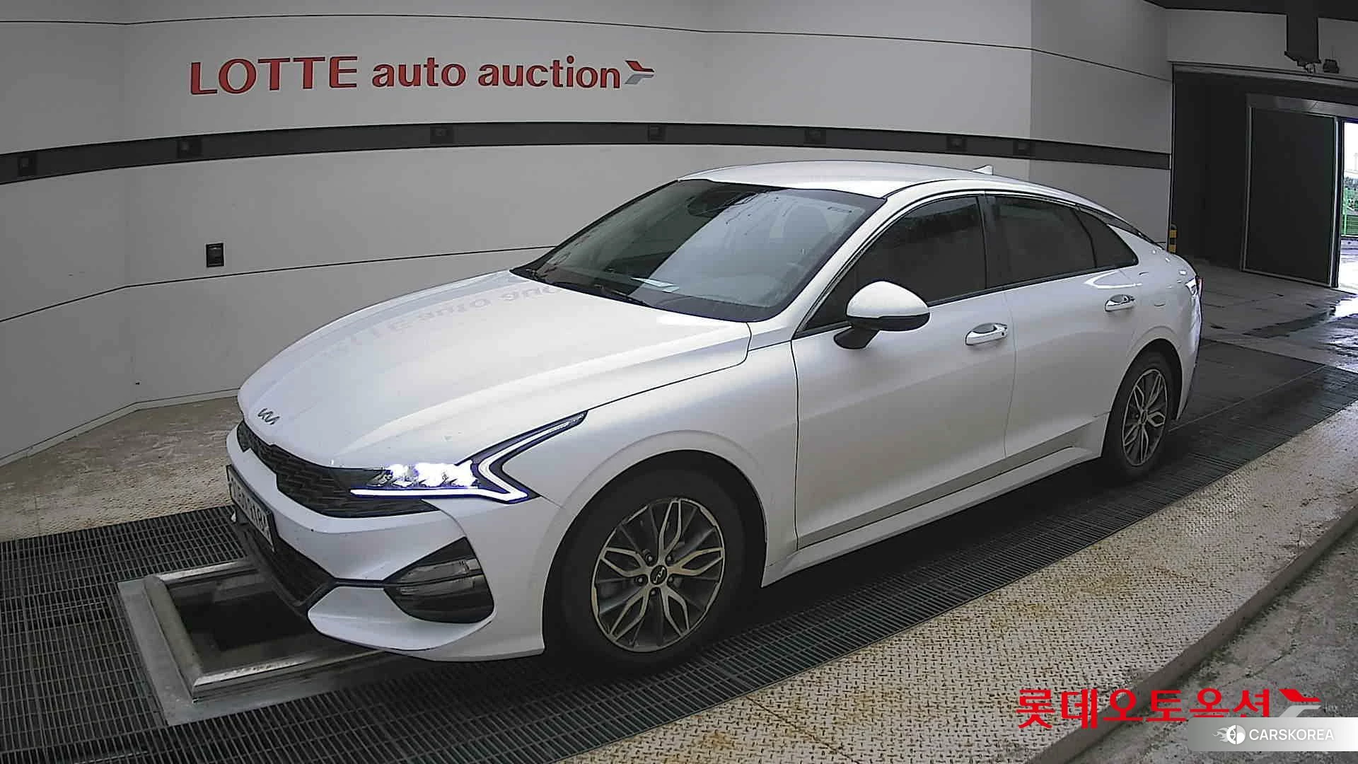 Kia K5 2022 Белый из Кореи, фото 4