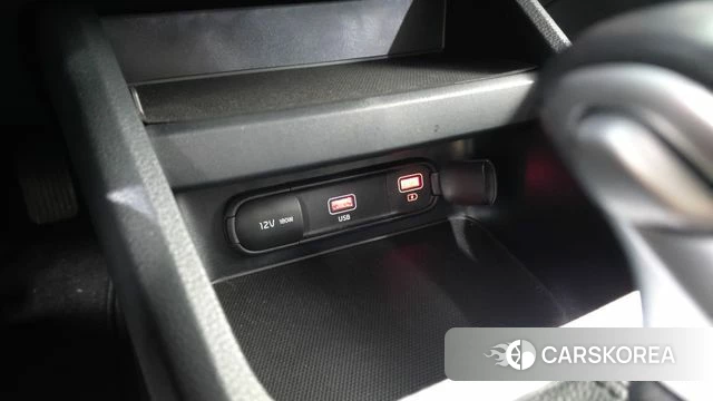 Kia The New K3 2nd generation 2022 Черный из Кореи, фото 4