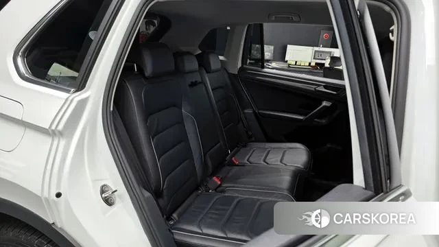 Volkswagen Tiguan second Generation 2020 Белый из Кореи, фото 4