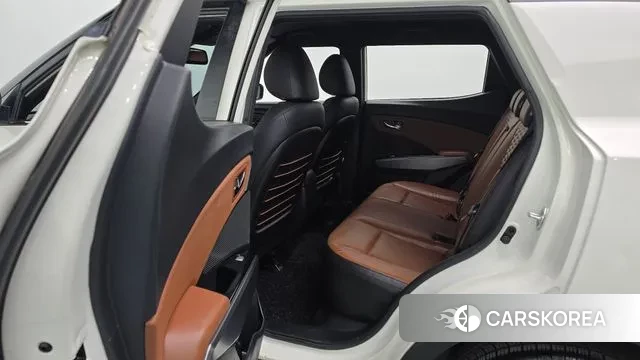 Ssangyong Tivoli Armor 2018 Белый из Кореи, фото 4