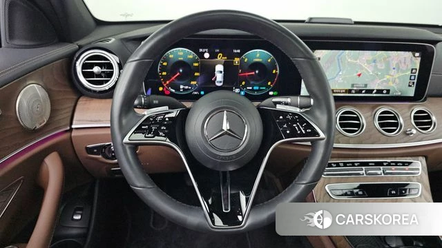 Mercedes-Benz E-Class W213 2023 Белый из Кореи, фото 4