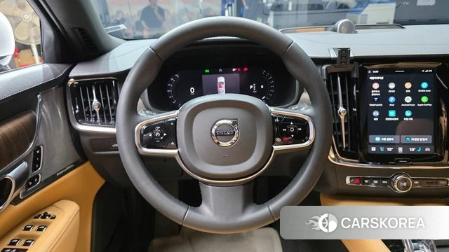 Volvo S90 2023 Белый из Кореи, фото 4