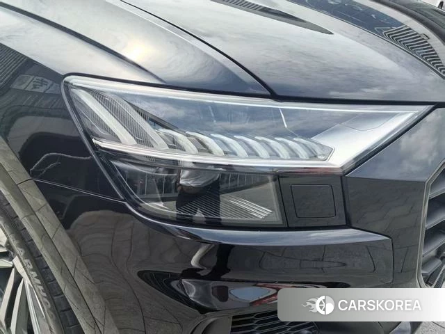Audi Q8 2021 Черный из Китая, фото 4