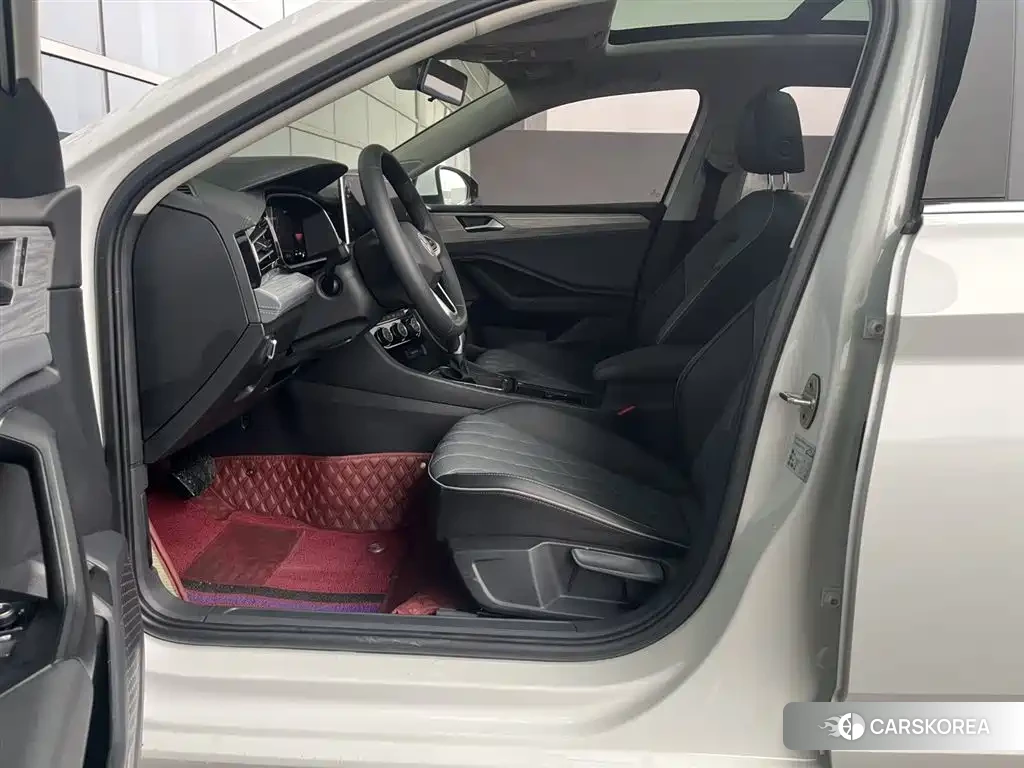 Volkswagen Sagitar 2024 Белый из Китая, фото 4