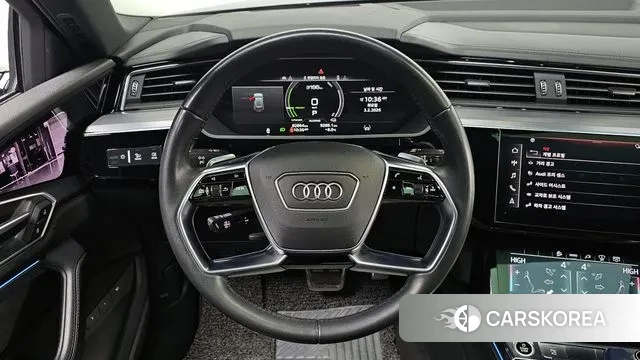 Audi e-Tron 2021 Синий из Кореи, фото 4