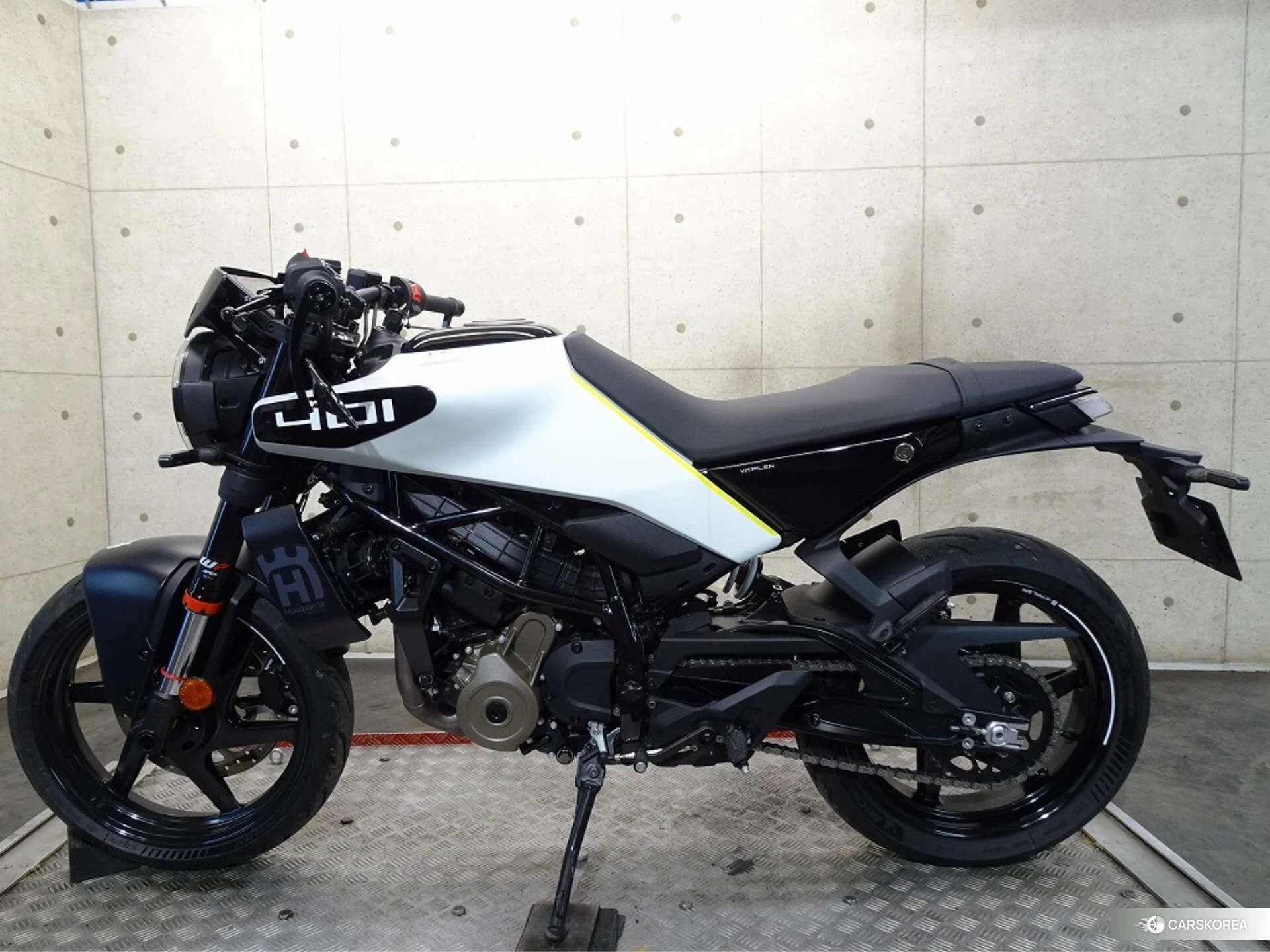 Husqvarna VITPILEN 401 2024 из Японии