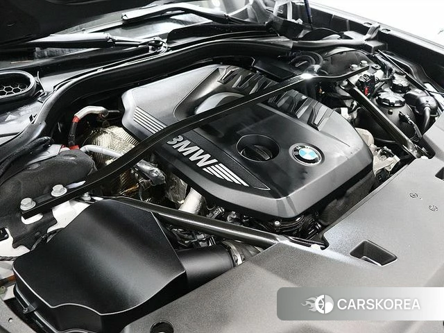 BMW 7 Series (G70) 2023 Белый из Кореи, фото 4