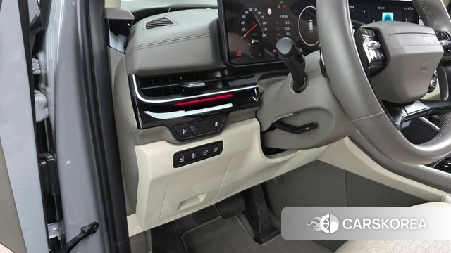 Kia The New Carnival 4th Generation 2025 Серебристо-серый из Кореи, фото 4