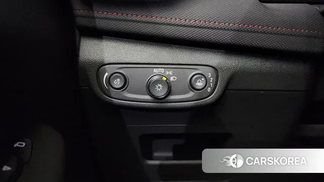 Chevrolet (GM Daewoo) The New Trail Blazer 2024 Белый из Кореи, фото 4