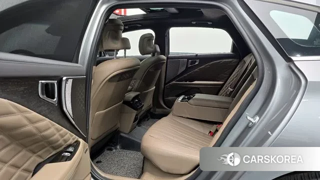 Kia K8 Hybrid 2023 Серебряный из Кореи, фото 4