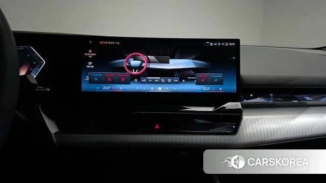 BMW 5 Series (G60) 2025 Черный из Кореи, фото 4