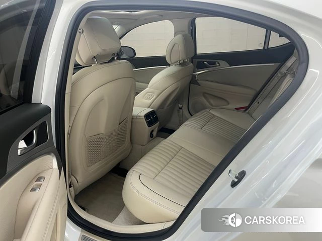 Genesis The New G70 2022 Белый из Кореи, фото 4