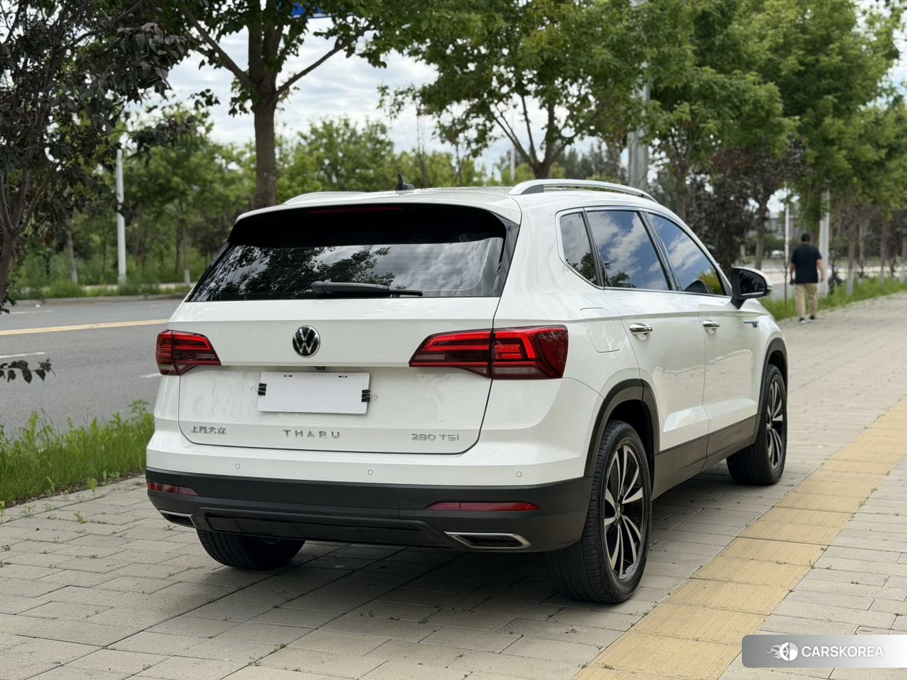 Volkswagen Tharu 2022 Белый из Китая, фото 4