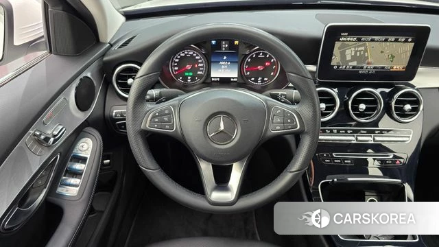 Mercedes-Benz C-Class W205 2018 Белый из Кореи, фото 4