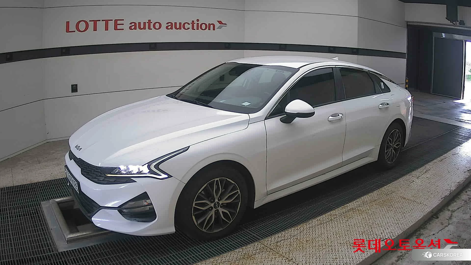 Kia K5 2022 Белый из Кореи, фото 4