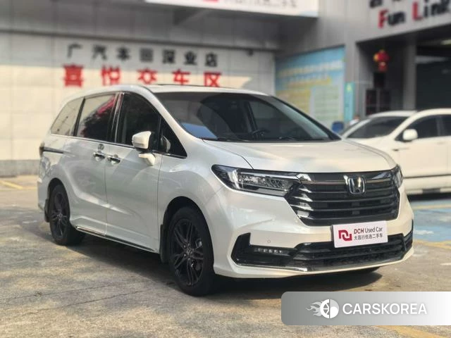 Honda Odyssey 2023 Белый из Китая, фото 4
