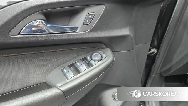 Chevrolet (GM Daewoo) Trailblazer 2022 Черный из Кореи, фото 4