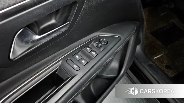 Peugeot 3008 second generation 2019 Черный из Кореи, фото 4