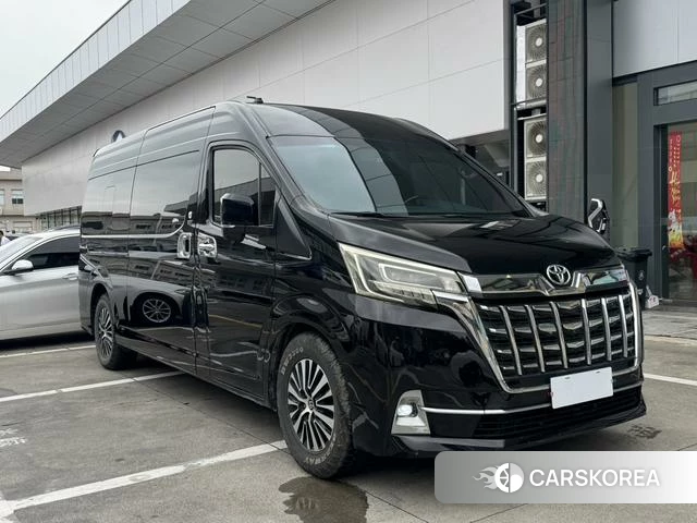 Toyota Hiace 2023 Черный из Китая, фото 4