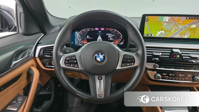 BMW 5 Series (G30) 2022 Черный из Кореи, фото 4