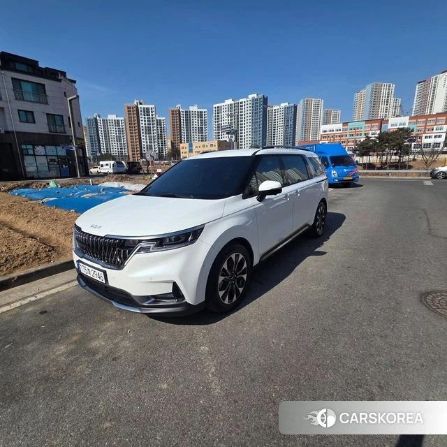 Kia Carnival 4th generation 2023 Белый из Кореи, фото 4
