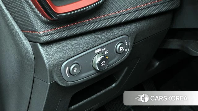 Chevrolet (GM Daewoo) The New Trail Blazer 2024 Белый из Кореи, фото 4