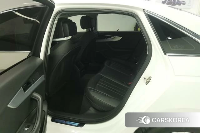 Audi A4L 2020 Белый из Китая, фото 4