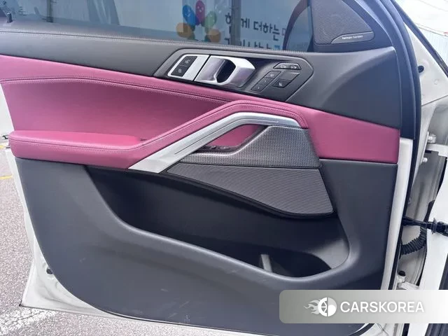 BMW X6 (G06) 2021 Белый из Кореи, фото 4