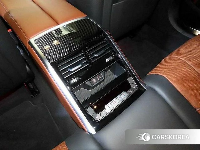 BMW 8 Series (G15) 2025 Белый из Кореи, фото 4