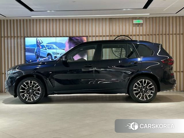 BMW X5 2025 Черный из Китая, фото 4