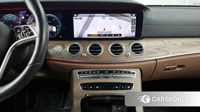 Mercedes-Benz E-Class W213 2021 Белый из Кореи, фото 4