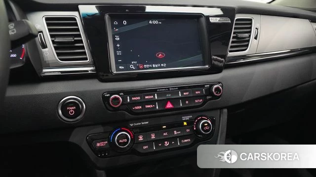 Kia Niro EV 2021 Серебряный из Кореи, фото 4