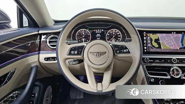 Bentley Flying Spur 3rd Generation 2022 Черный из Кореи, фото 4