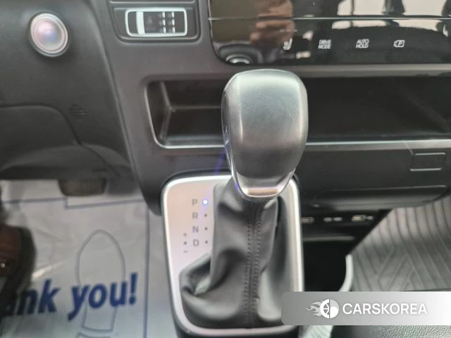 Hyundai Staria 2021 Серебряный из Кореи, фото 4