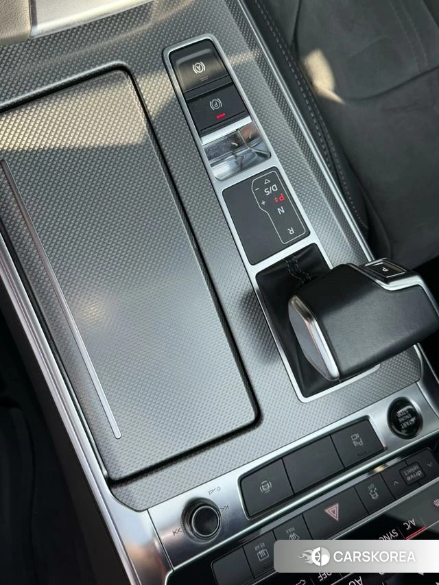 Audi A6L 2021 Черный из Китая, фото 4