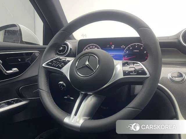 Mercedes-Benz GLC 2024 Белый из Китая, фото 4