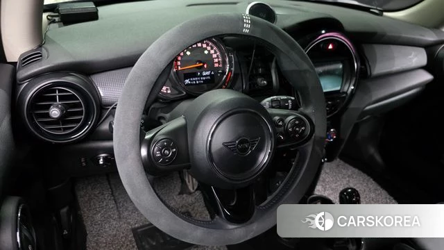 Mini Cooper 2019 Жемчужный цвет из Кореи, фото 4