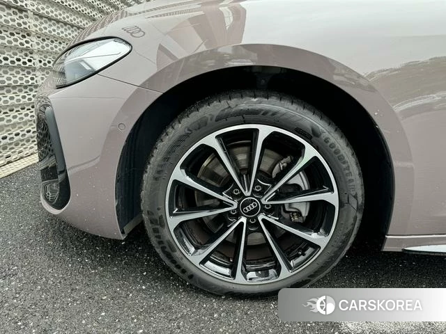 Audi A5L 2025 Коричневый из Китая, фото 4
