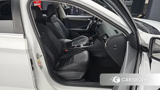 Volkswagen 7th Generation of Jetta 2021 Белый из Кореи, фото 4