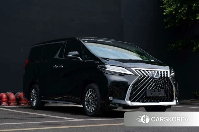 Lexus LM 2023 Черный из Китая, фото 4