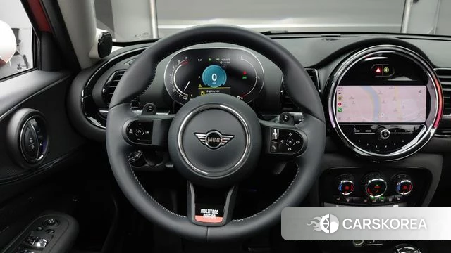 Mini Cooper S Clubman 2023 Красный из Кореи, фото 4