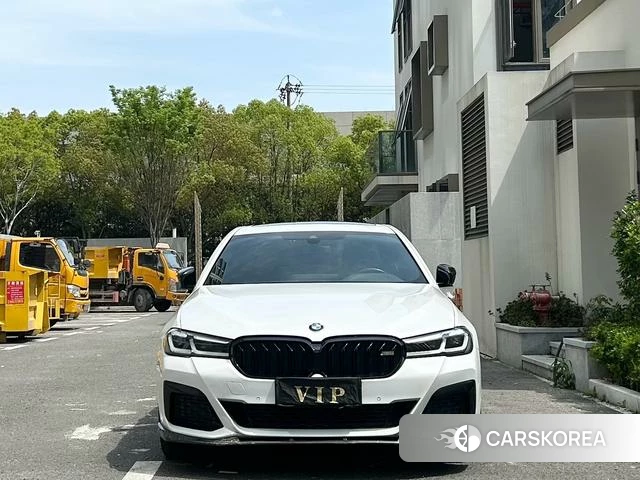 BMW 5 series 2022 Белый из Китая, фото 4