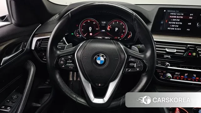 BMW 5 Series (G30) 2018 Белый из Кореи, фото 4