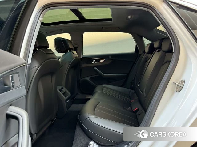Audi A4L 2024 Белый из Китая, фото 4
