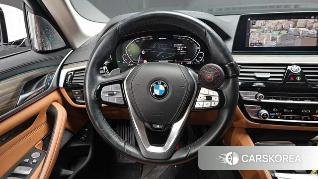 BMW 5 Series (G30) 2019 Белый из Кореи, фото 4
