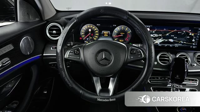 Mercedes-Benz E-Class W213 2018 Белый из Кореи, фото 4
