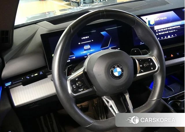BMW 5 Series (G60) 2024 Серебристо-серый из Кореи, фото 4